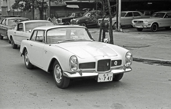 (01-13b)(165-03) 1962 Facel Vega Facellia F2 Coupe.jpg